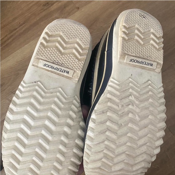 Sorel Joan of Arctic Black Fur-Lined Winter Boots Waterproof - Picture 6 of 6